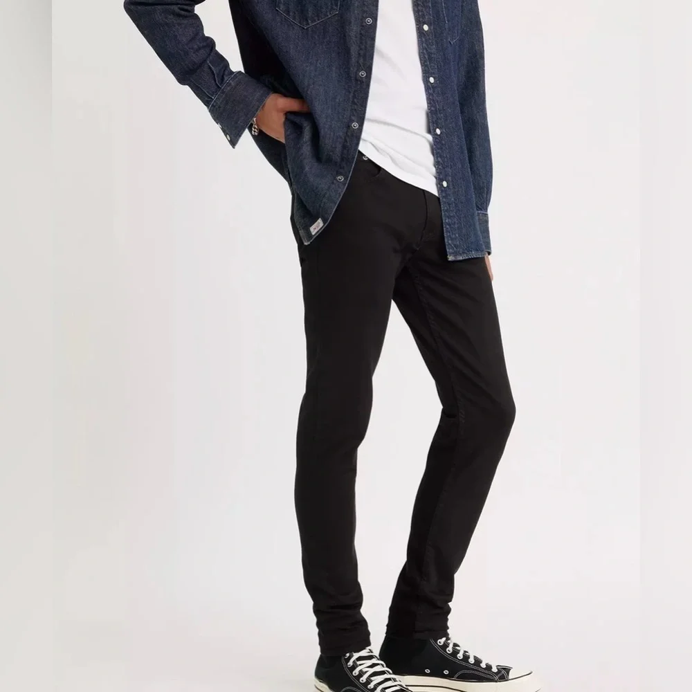 ~Levi's Men's Black Skinny Taper Jeans